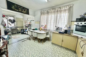 Taman Desa Keramat AU2