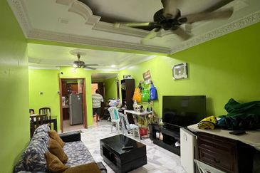 RIVER VIEW APARTMENT PINANG 1B GALLERY 1E OLD KLANG ROAD