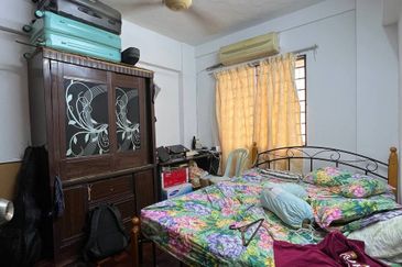 RIVER VIEW APARTMENT PINANG 1B GALLERY 1E OLD KLANG ROAD