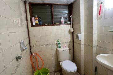 RIVER VIEW APARTMENT PINANG 1B GALLERY 1E OLD KLANG ROAD