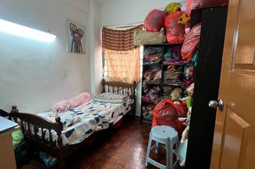 RIVER VIEW APARTMENT PINANG 1B GALLERY 1E OLD KLANG ROAD