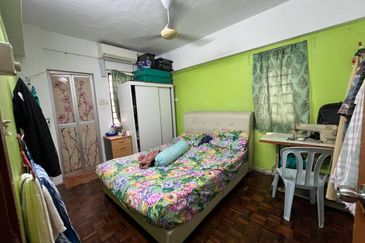 RIVER VIEW APARTMENT PINANG 1B GALLERY 1E OLD KLANG ROAD