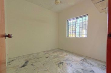 Residensi Warnasari 3