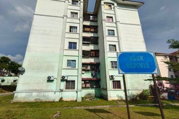 Residensi Warnasari 3