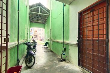 Residensi Warnasari 3