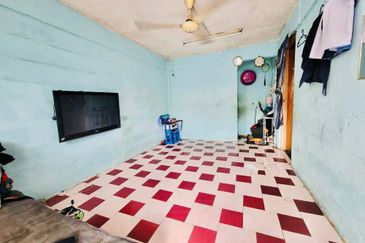 Flat PKNS AU3 (Blok 7 - 15)