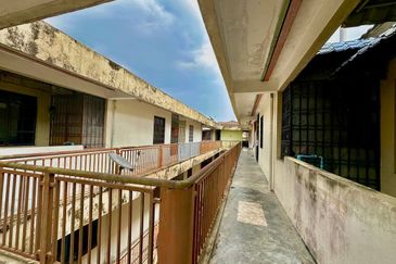 NICE UNIT APARTMENT SRI PELANGI, SUBANG BESTARI U5 SHAH ALAM