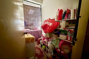 NICE UNIT APARTMENT SRI PELANGI, SUBANG BESTARI U5 SHAH ALAM