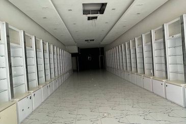 Pusat Komersial Seksyen 7