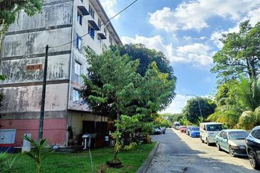 Pangsapuri Utarid Subang