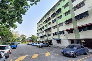 Flat PKNS, Seksyen 24