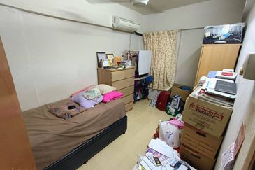 Flat PKNS, Seksyen 24