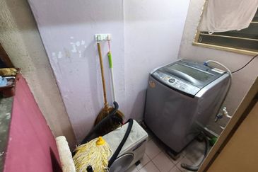 Flat PKNS, Seksyen 24