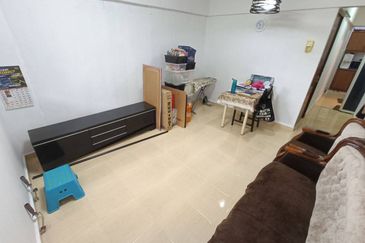Flat PKNS, Seksyen 24