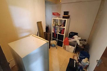 Flat PKNS, Seksyen 24