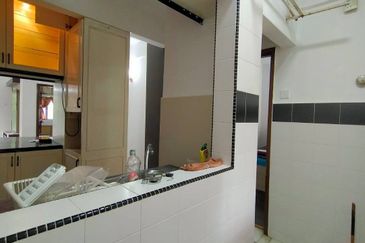 Sri Jelatek Condominium