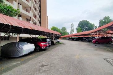 Sri Jelatek Condominium
