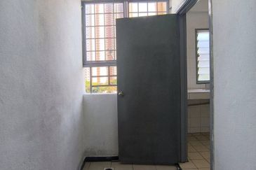 Bandar Tasik Selatan Low Cost Flat