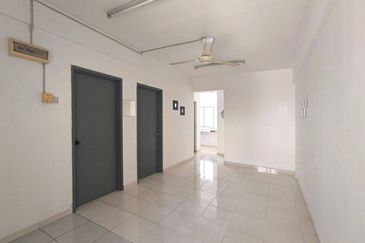 Bandar Tasik Selatan Low Cost Flat