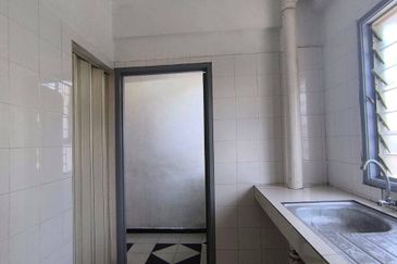 Bandar Tasik Selatan Low Cost Flat