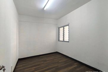 Bandar Tasik Selatan Low Cost Flat