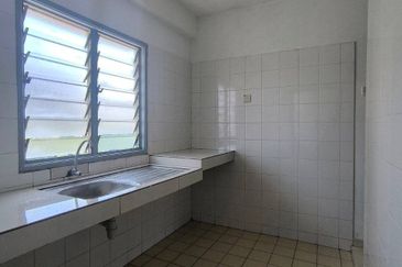 Bandar Tasik Selatan Low Cost Flat