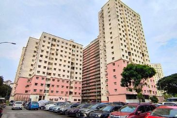Bandar Tasik Selatan Low Cost Flat