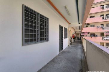 Bandar Tasik Selatan Low Cost Flat