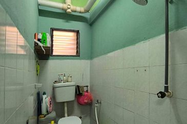 LEVEL 1 LOW COST FLAT TAMAN MURNI, RTB BUKIT CHANGGANG