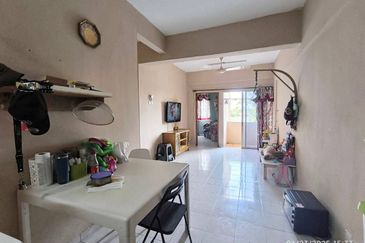 LEVEL 1 LOW COST FLAT TAMAN MURNI, RTB BUKIT CHANGGANG