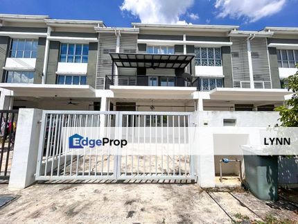 RENOVATED UNIT WITH BALCONY | 3 STOREY AZALEA @ BUKIT RAHMAN PUTRA SUNGAI BULOH, Selangor, Sungai Buloh