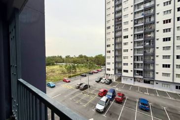 D'Kristal Apartment @ Setia EcoHill (Pangsapuri D'Kristal)