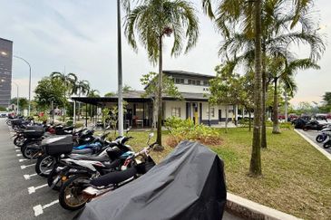 D'Kristal Apartment @ Setia EcoHill (Pangsapuri D'Kristal)