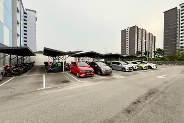 D'Kristal Apartment @ Setia EcoHill (Pangsapuri D'Kristal)