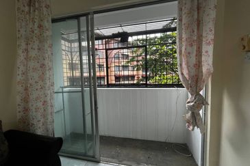 Pangsapuri Putra Impian, Taman Pinggiran Putra