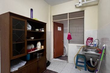 Pangsapuri Putra Impian, Taman Pinggiran Putra