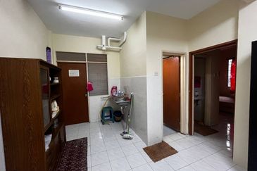 Pangsapuri Putra Impian, Taman Pinggiran Putra