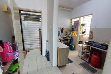 Serai Wangi Apartment