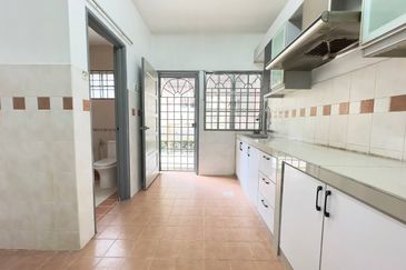 Jalan Suakasih @ Tun Hussein Onn