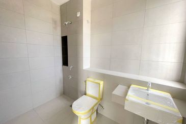 Casira 3 @ Bandar Bukit Raja