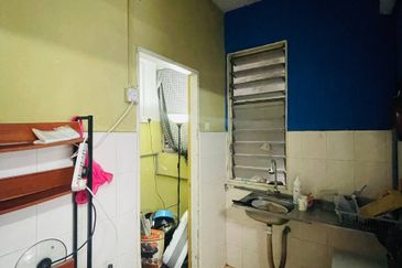 Jelutong Apartment, Selayang Heights