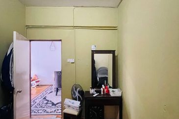 Jelutong Apartment, Selayang Heights