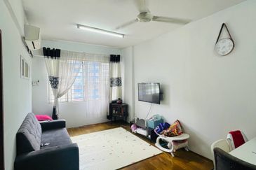 Jelutong Apartment, Selayang Heights