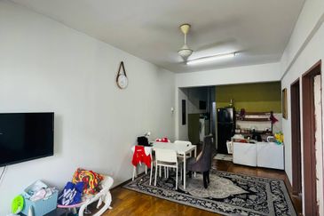 Jelutong Apartment, Selayang Heights