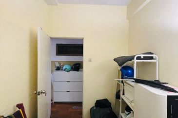 Jelutong Apartment, Selayang Heights