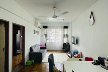 Jelutong Apartment, Selayang Heights