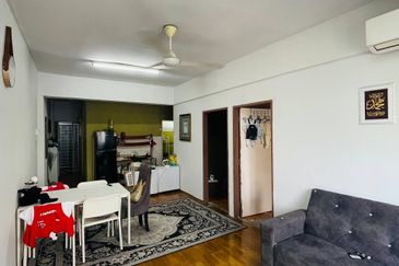 Jelutong Apartment, Selayang Heights
