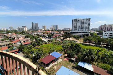 Apartment Desa Peransang