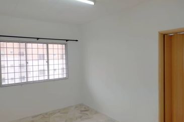 Astana Alam Apartment