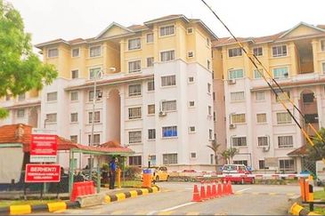 Astana Alam Apartment